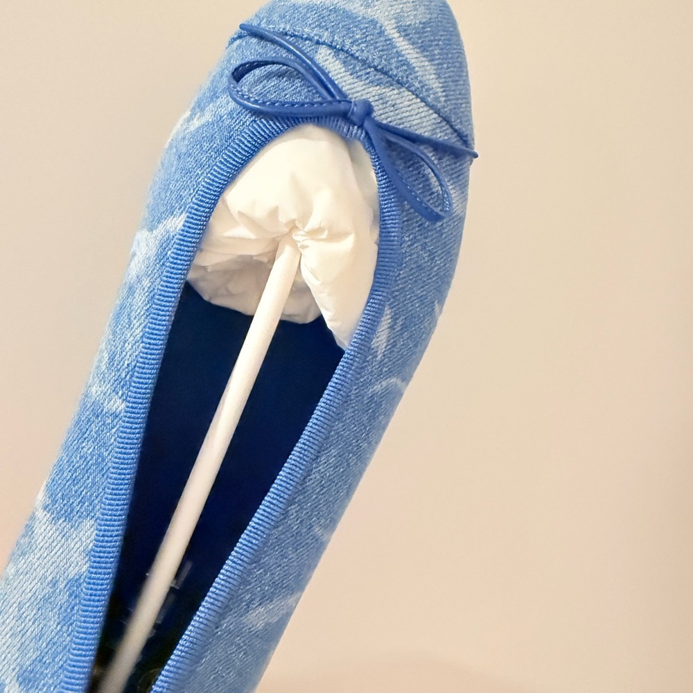 CHANEL Denim Flats with CC impression, size 40, new in box with dust bag, unworn - Picture 2 of 16